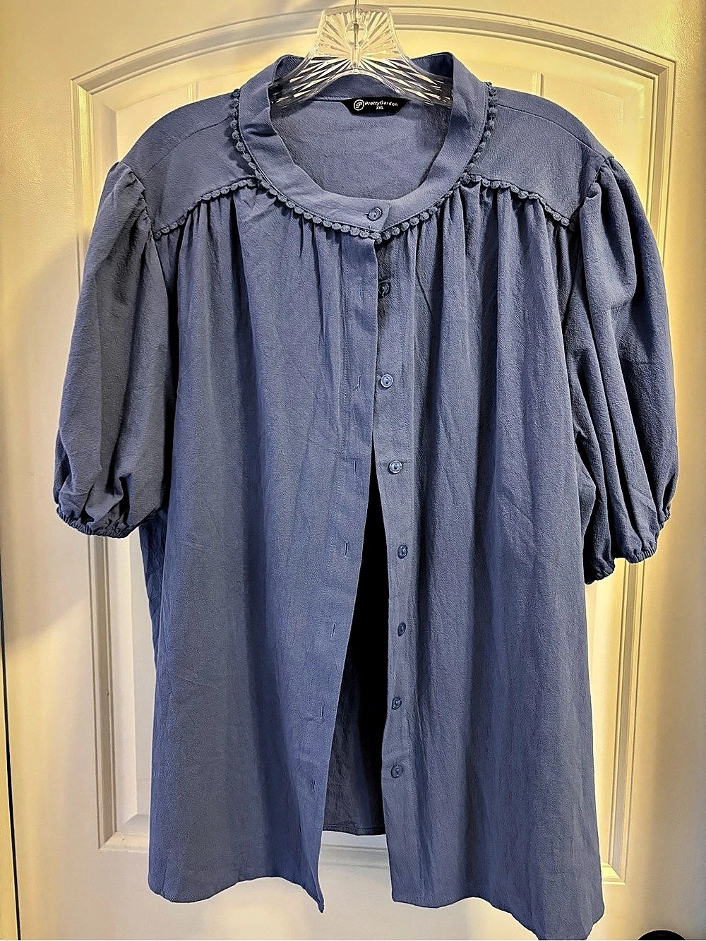 Pretty Garden Blue Ruffle Collar Blouse Size XXL Like New
